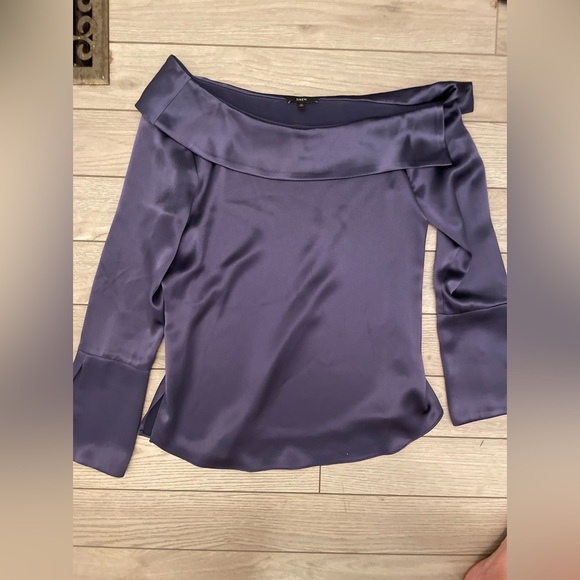 DREW||CHANTELLE OFF SHOULDER Satin SHIRT, in Purplish Blue, Size Med MSRP 242$ - Picture 4 of 8